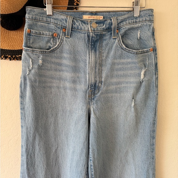Levi's Premium Ribcage Bell Jeans Wide Leg Flare Size 30 - Picture 9 of 16